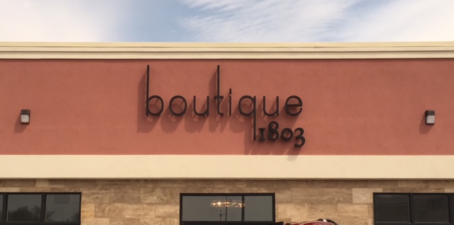 Huston’s Sign Division Installs New Sign For Budding Retailer