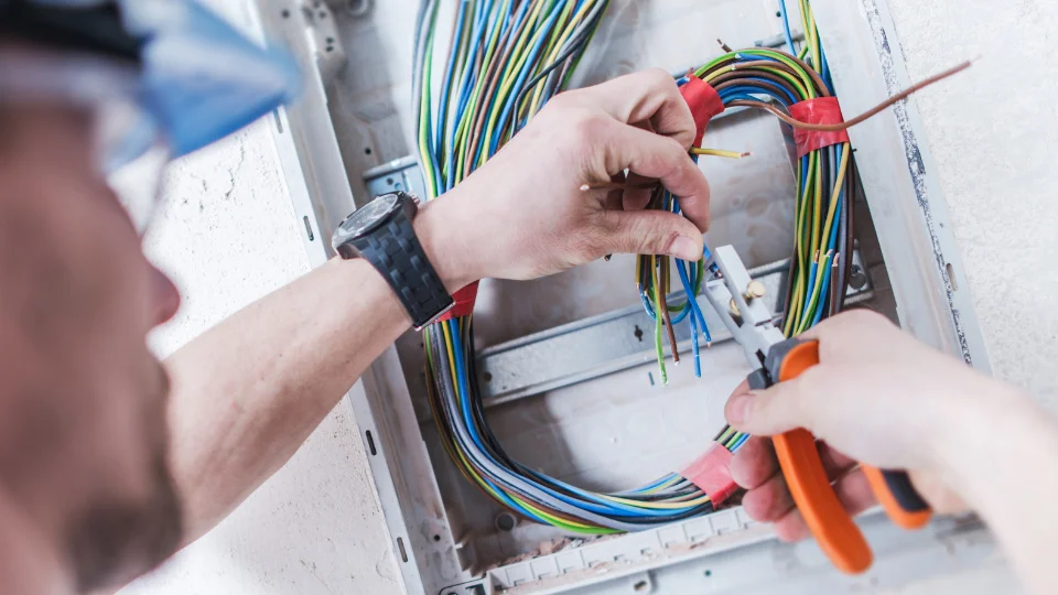 Understanding Electrical Code Compliance for Homes and Businesses